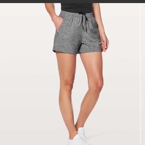 Lululemon Spring Break Away Short *4way stretch 3”